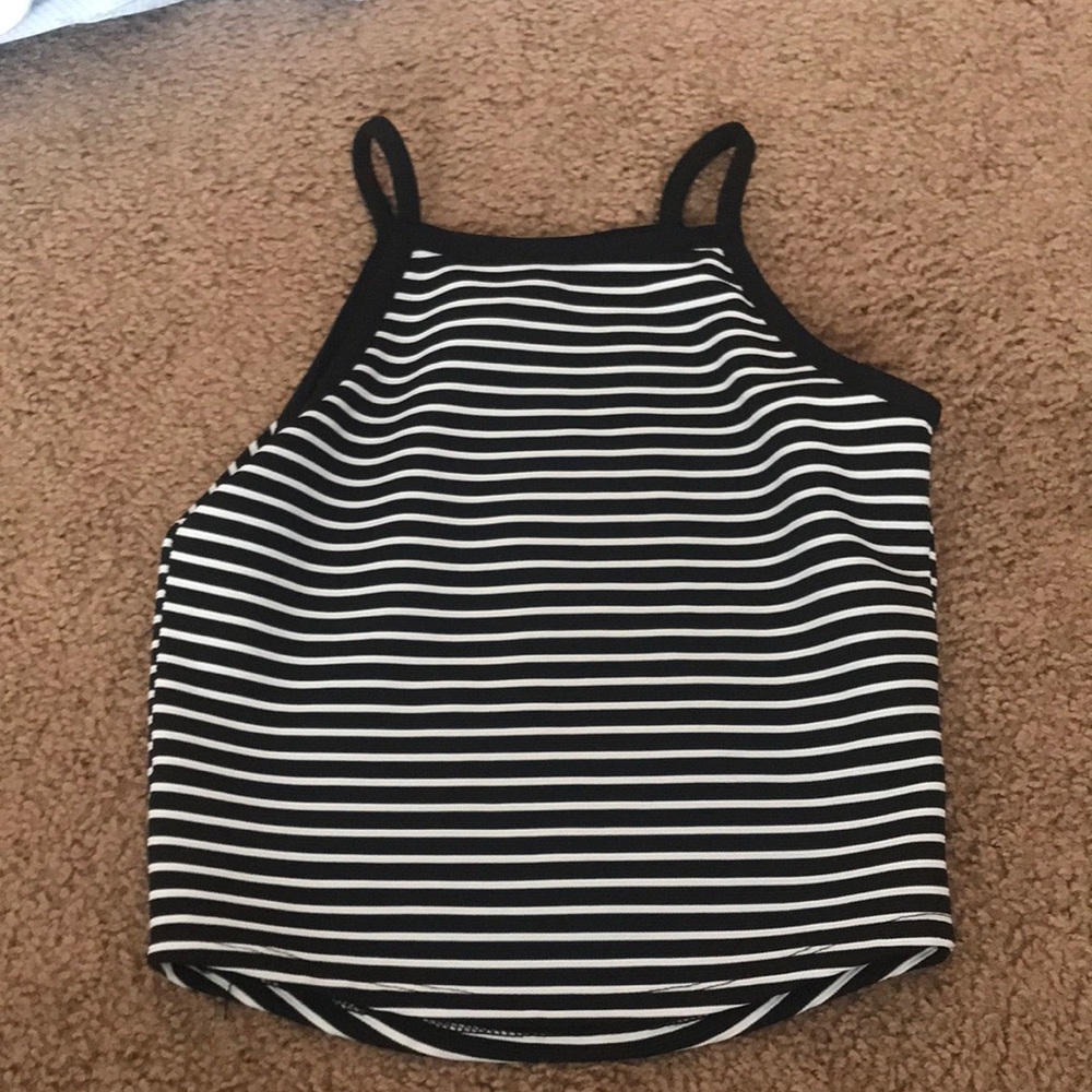 halter crop top size Xs black and white stripped